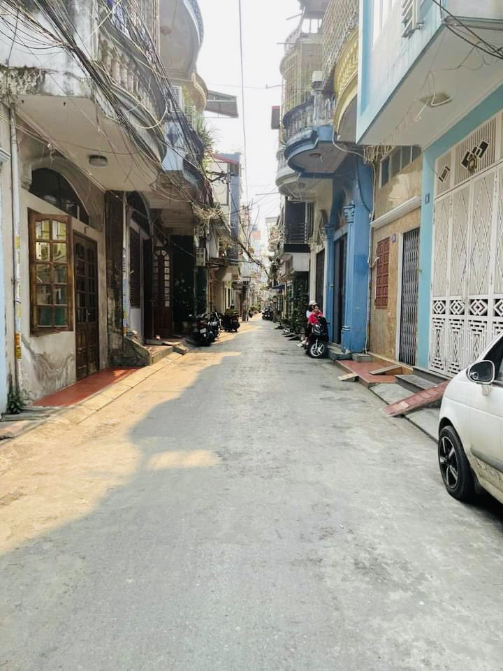 Bán 57m2 đất tặng nhà cấp 4 đường thông 5m kinh doanh tốt Thượng Lý, Hồng Bàng, Hải Phòng