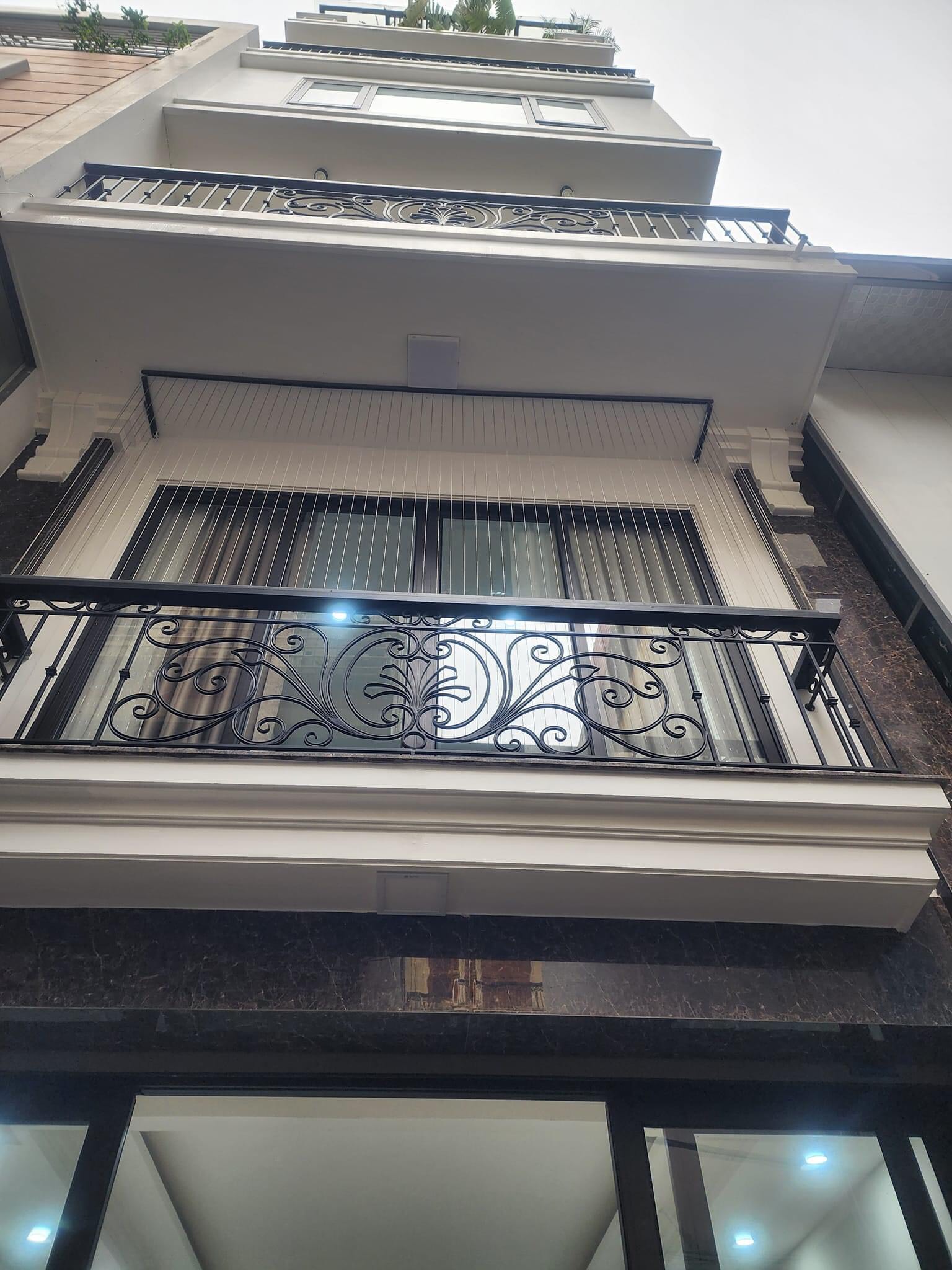 6 TẦNG THANG MÁY PHÂN LÔ ĐỘI NHÂN, BĐ, 50M, MT 4,4M, GARA Ô TÔ, NGÕ THÔNG, GIÁ 11,8 TỶ