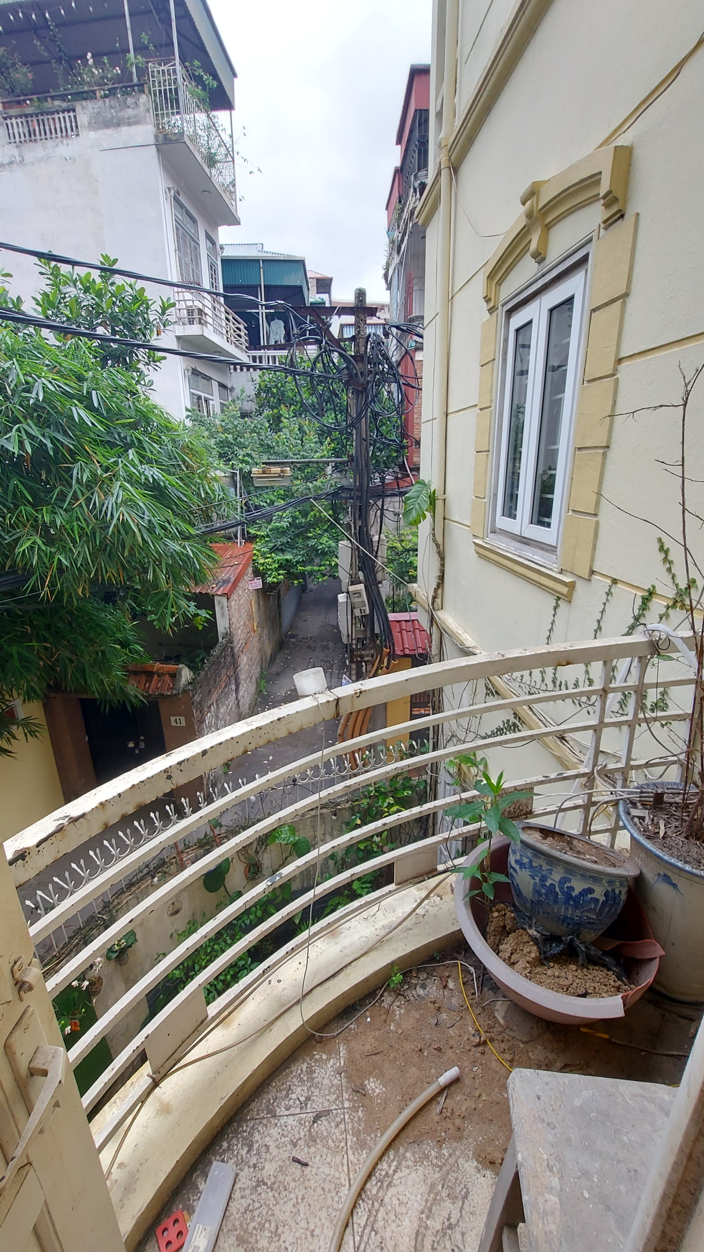 Chỉ 163 tr m ô tô đỗ cửa ngõ Hoàng Hoa Thám 56m 3 tầng giá 9.25 tỷ