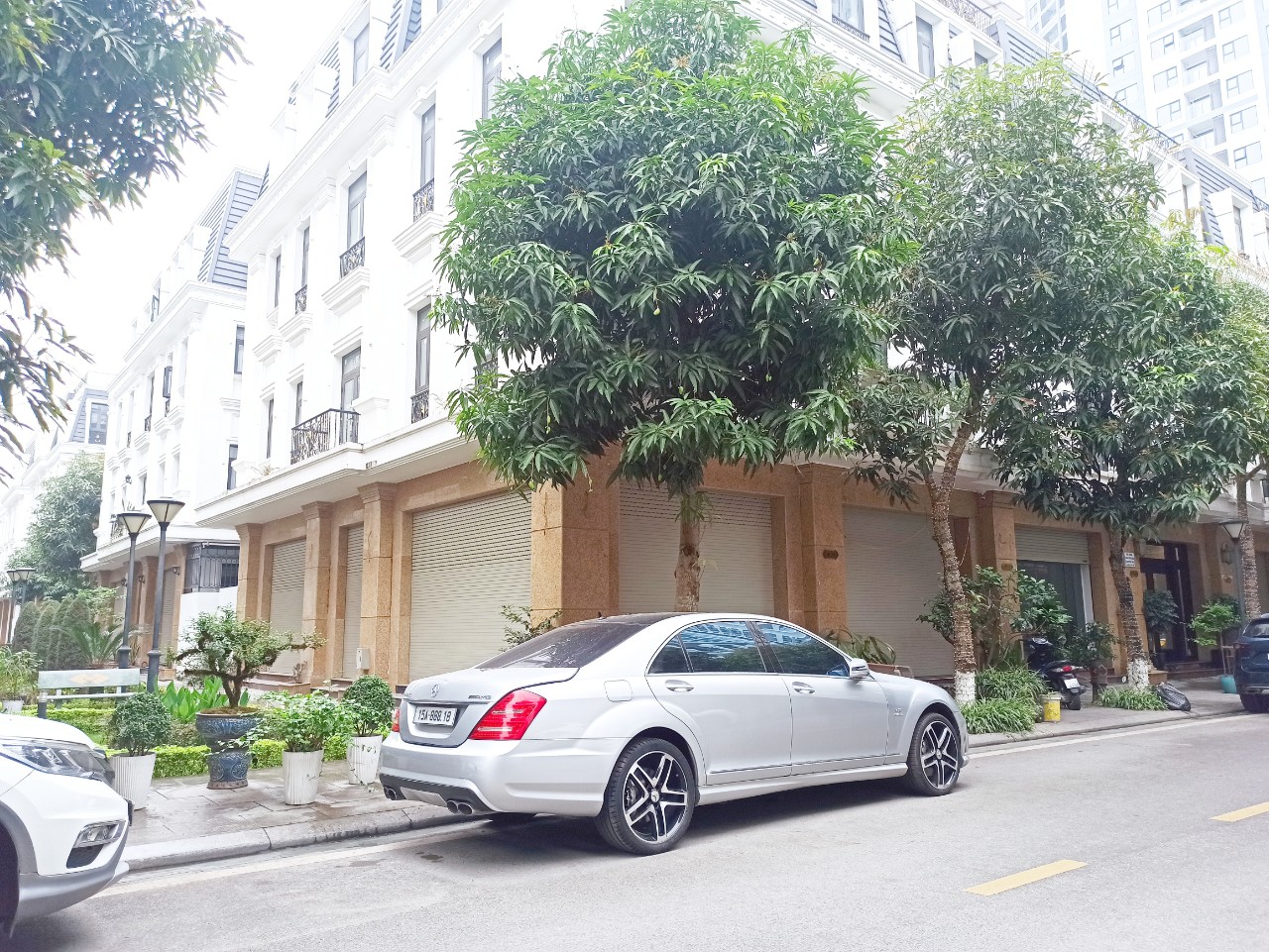 Bán căn xẻ khe đẹp nhất dự án Hoàng Huy Mall, diện tích 77m 4 tầng GIÁ 10 tỉ