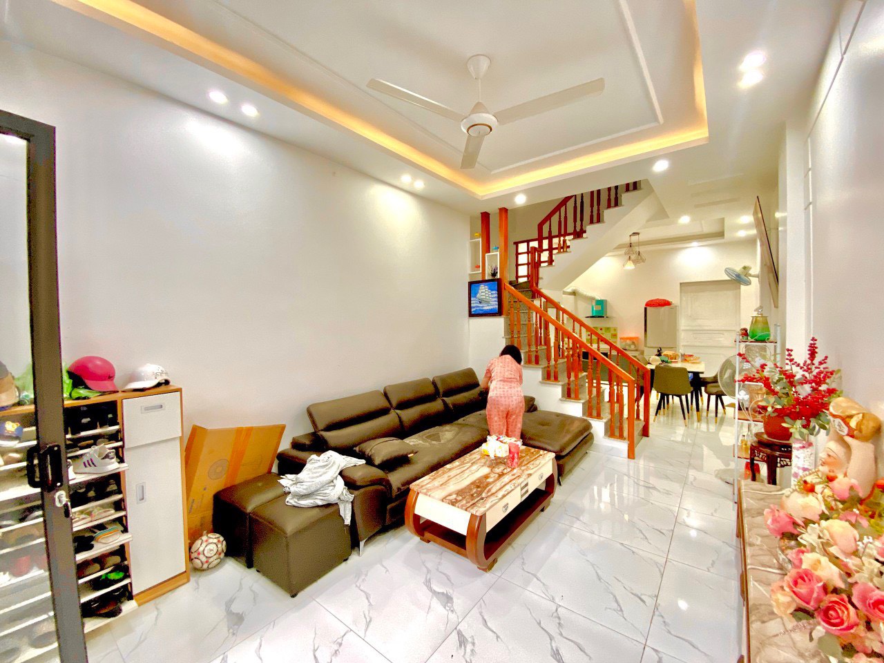 Bán nhà ngõ 69 Miếu Hai Xã, diện tích 50m 3 tầng đẹo như mới GIÁ chỉ 2.66 tỉ