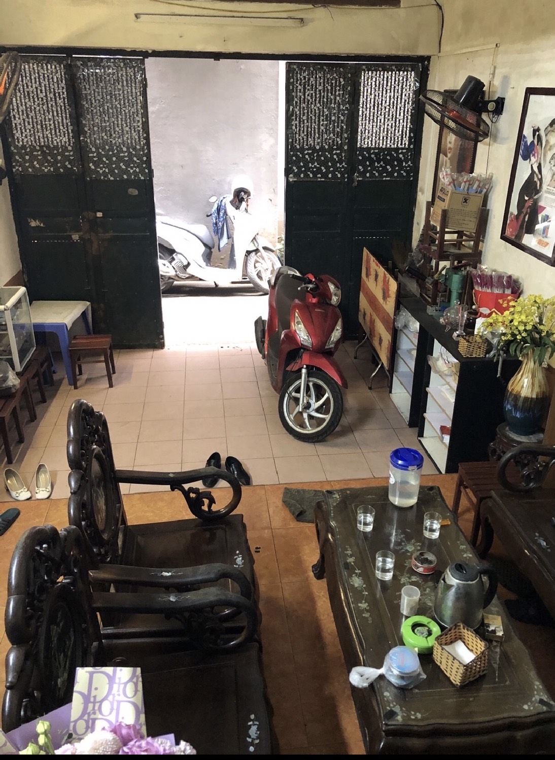 Chỉ 163 triệu m ô tô đỗ cửa ngõ Hoàng Hoa Thám 56m 3 tầng giá 9.25 tỷ