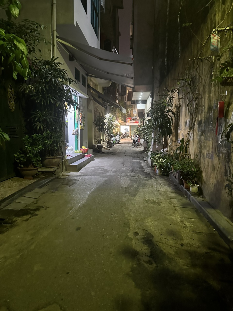 Nhà Ngõ Cổng Đục – Hàng Mã, 65m, 4 tầng, 12.5 tỷ