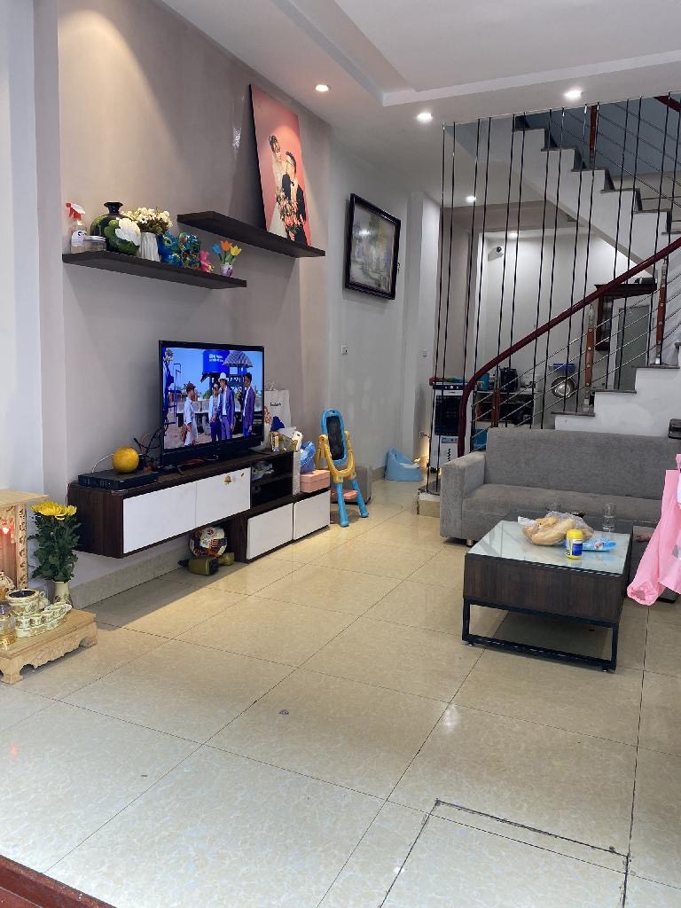 TRUNG TÂM THANH TRÌ – Ô TÔ GẦN - LÔ GÓC - DÂN XÂY - SỔ HOA HẬU 40m; 4 tầng; hơn 3 tỷ