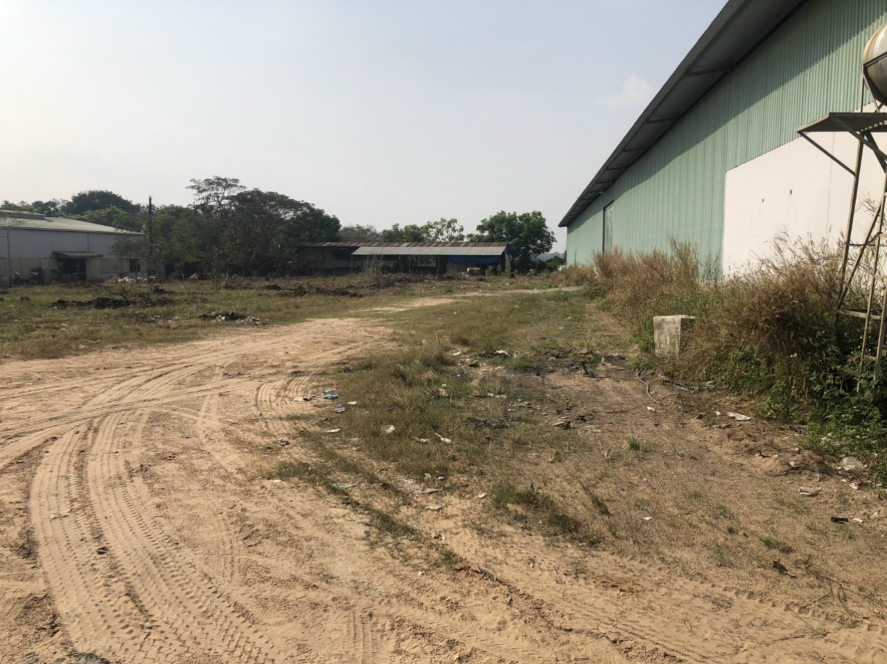 Bán Kho Xưởng Tại Vĩnh Tân, Tân Uyên, Bình Dương - Diện Tích Đất 24.300m², Diện Tích Xưởng 6.000m², Trạm Điện 560KVA,