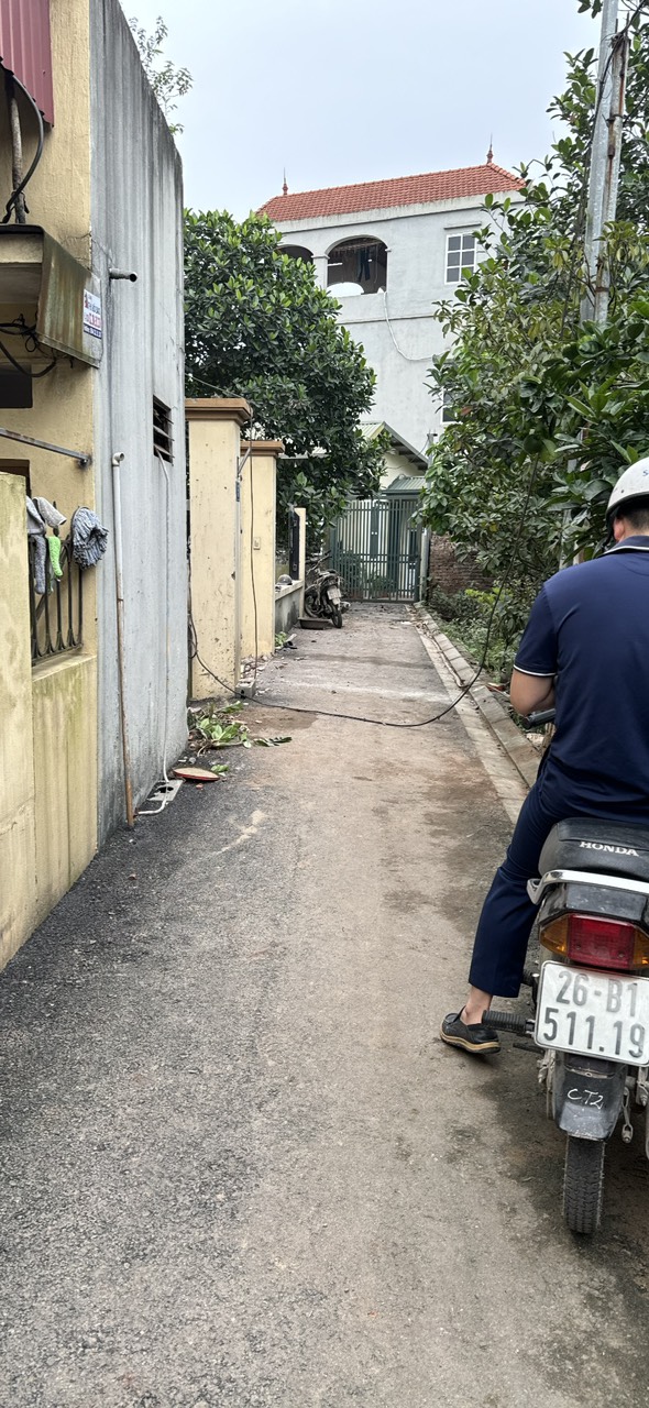 Bán 50m Đa Tốn Gia Lâm, đường nhựa oto, giá 2,1 tỷ bao phí