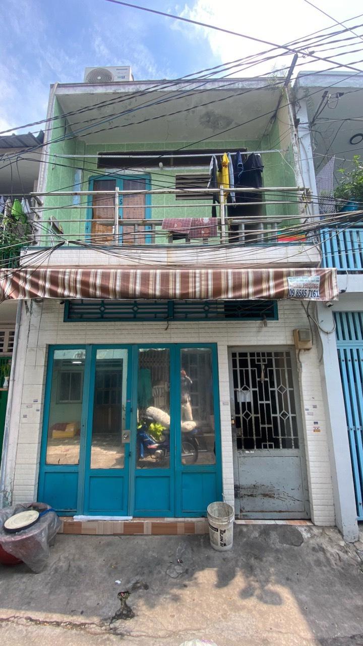 Chủ ngộp bank cần bán gấp nhà LLB 64m2 2 lầu quận Tân phú chỉ 3.3 tỷ