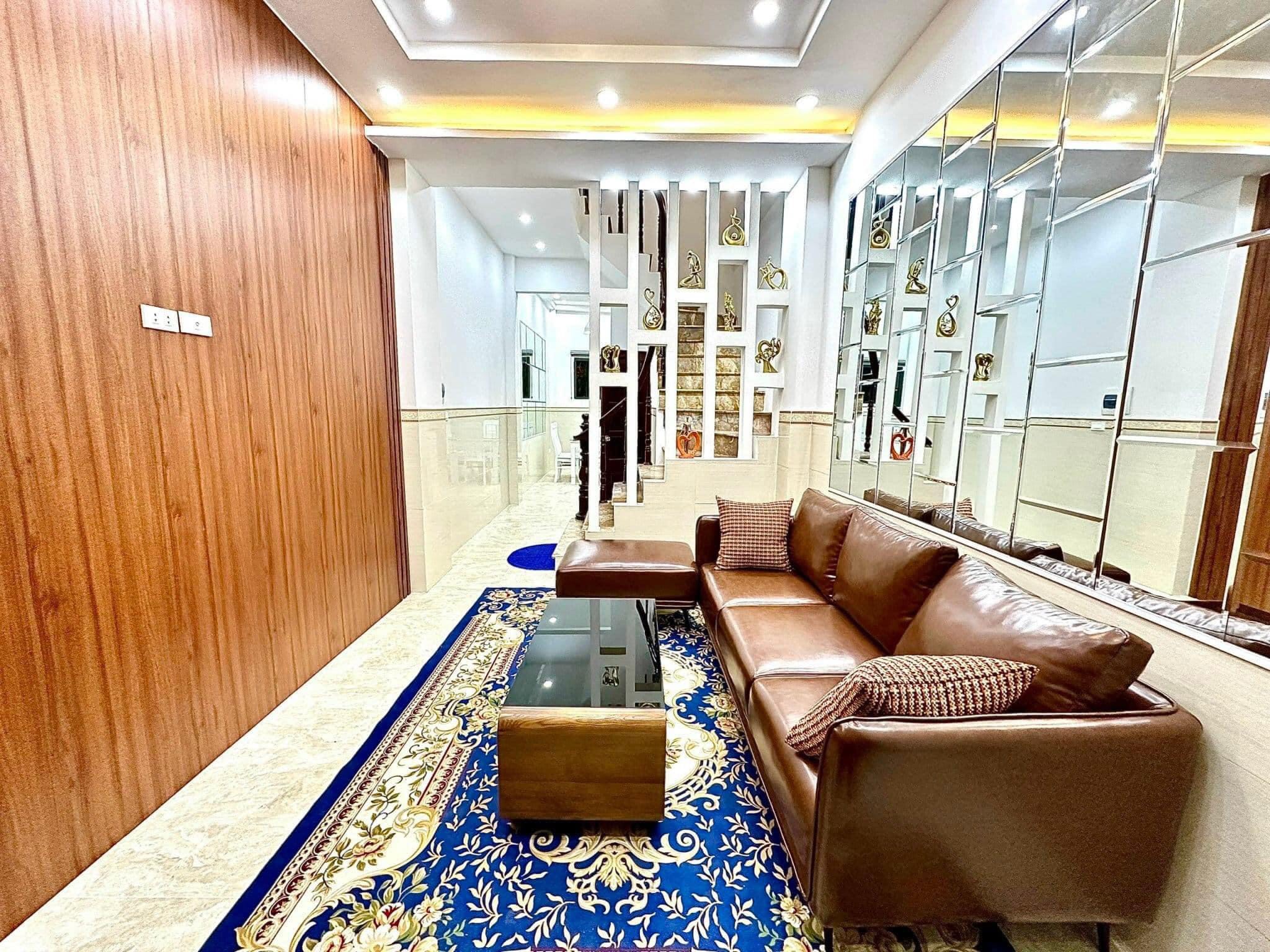 HIẾM NHÀ ĐẸP 4 TẦNG THỊNH QUANG, ĐĐ, 35M, NHÀ 2 MẶT NGÕ, BAGAC TRÁNH, FULL ĐỒ, CHÀO 5,45 TỶ