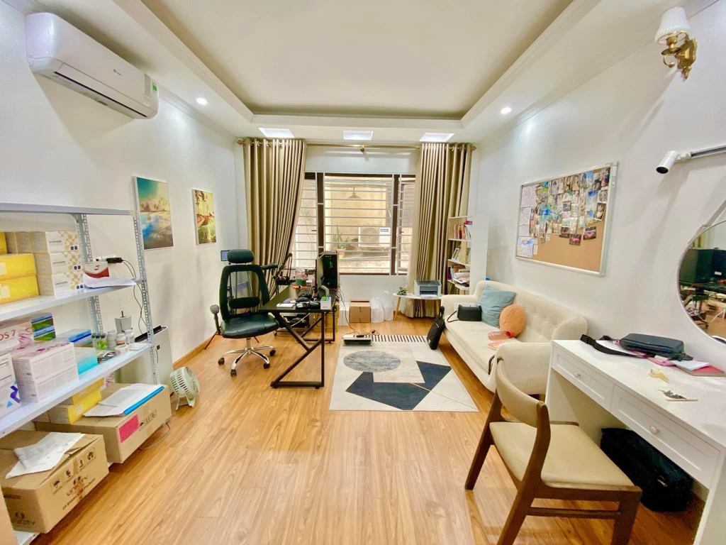 TRÍCH SÀI - PHÂN LÔ - GARA - OTO TRÁNH - 10 RA HỒ TÂY - 40M2X6T, THANG MÁY - 13.8 TỶ