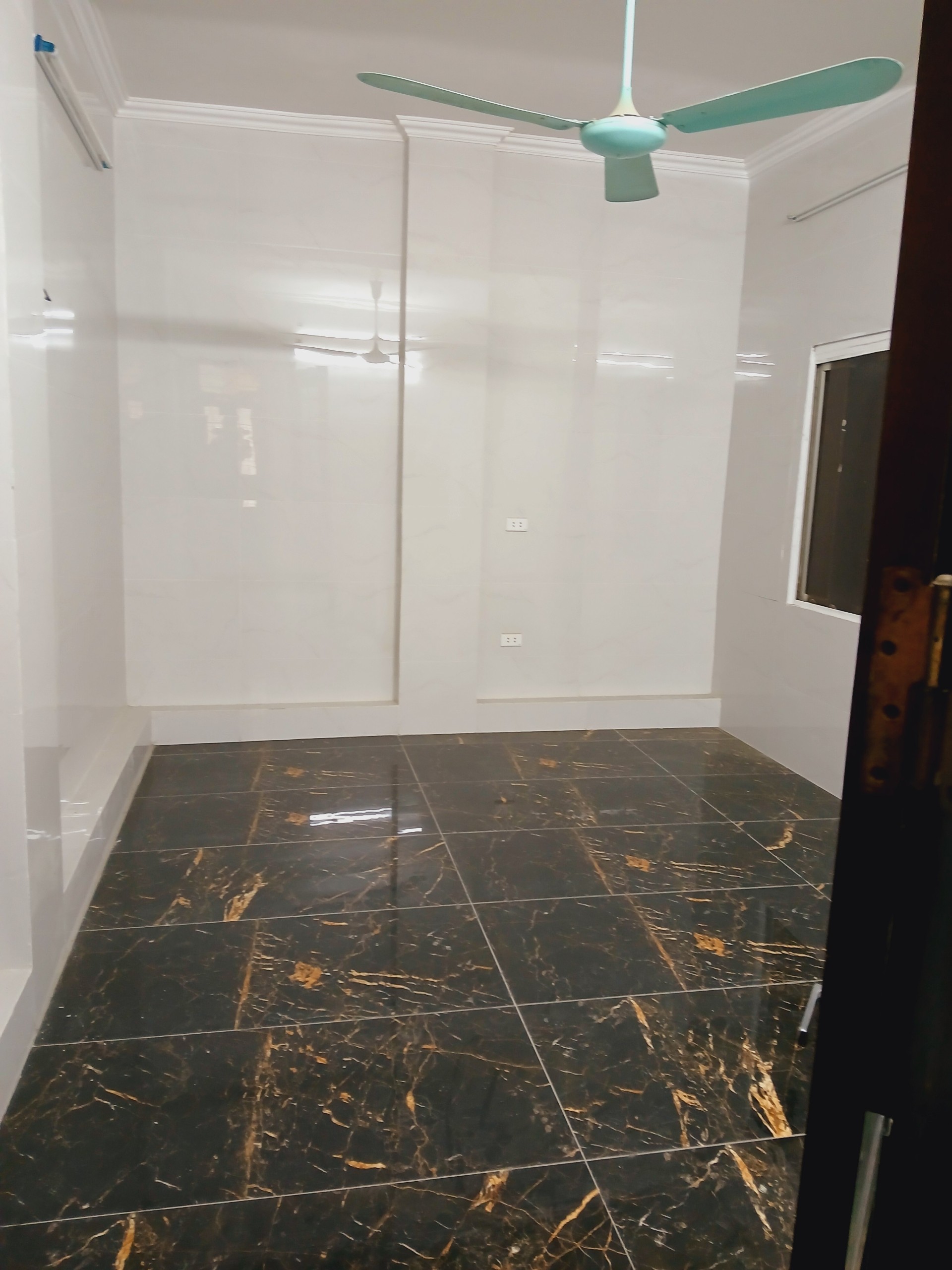 CHO THUÊ NHÀ MẶT PHỐ BẠCH MAI GẦN TT CHỢ MƠ 41M2, 3 TẦNG, 3 NGỦ, 2 WC, 15 TRIỆU (CÓ THƯƠNG LƯỢNG) - KINH DOANH, GIA