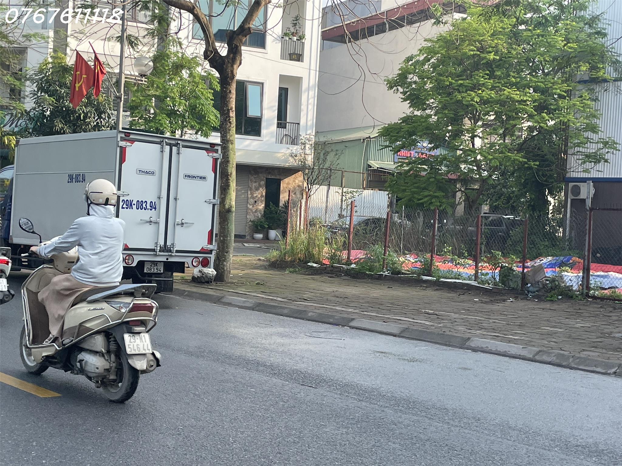 Bán đất mặt phố Phúc Lợi lô góc 3 mặt thoáng, vỉa hè 2 bên, 93m,MT6m,15 tỷ xíu