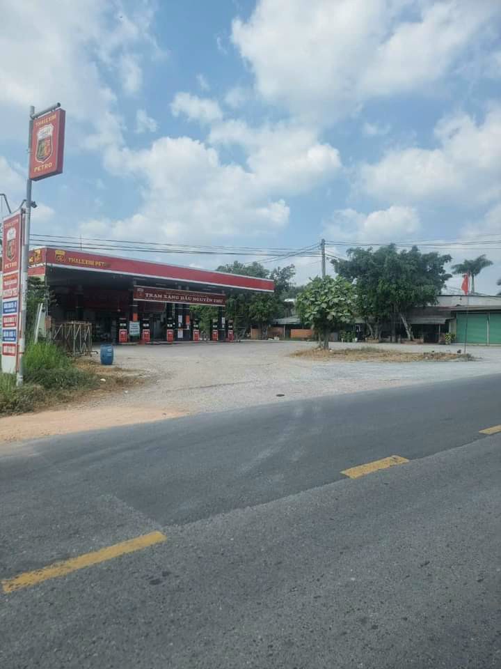 Đất Tân Uyên, Bình Dương: 1463m2, Mặt Tiền 30m x 50m, Vị Trí Đắc Địa, Giá 18 Tỷ - Liên Hệ 0366632092 để biết thêm thông