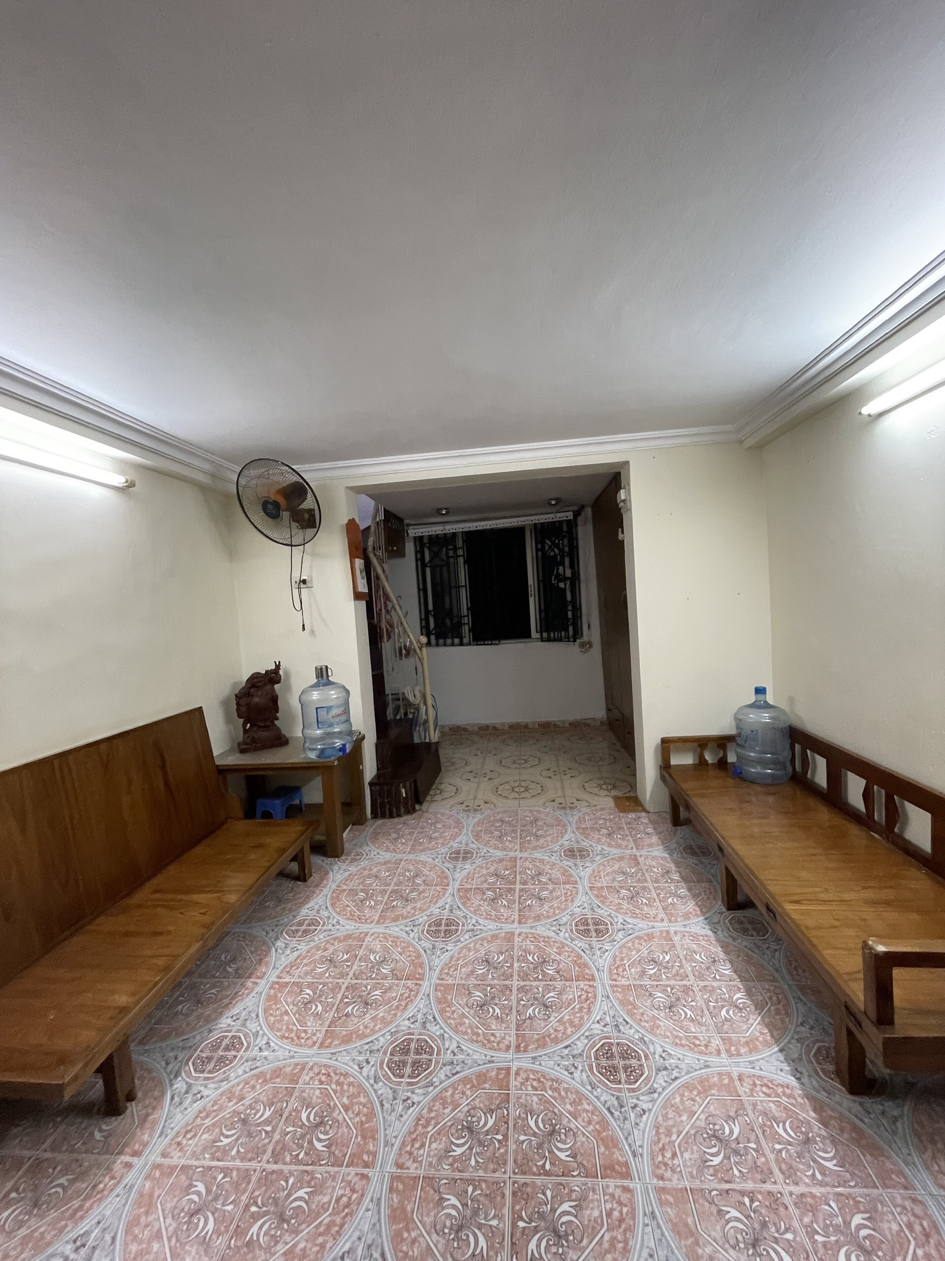 CHO THUÊ NHÀ TẬP THỂ TẦNG 2 PHỐ ĐƯỜNG THÀNH, PHƯỜNG CỬA ĐÔNG, QUẬN HOÀN KIẾM, HÀ NỘI