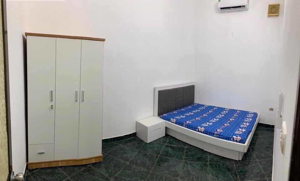 Bán nhà 60m C4 Bồ Đề, Long Biên , oto ,KD, nhỉnh 4,5ty .