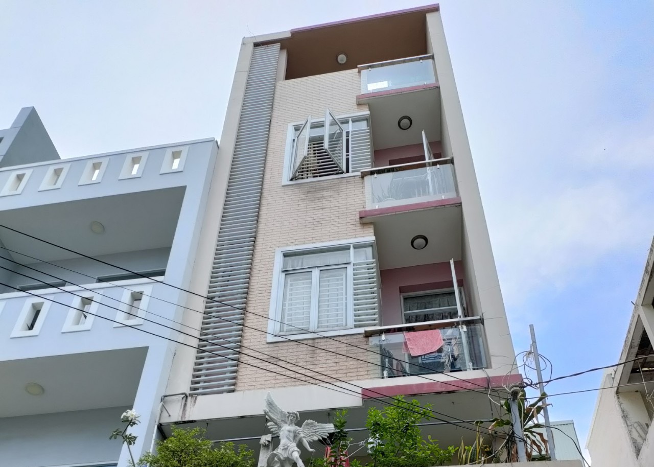 Nhà Bán 6 tầng hẻm ô tô Phạm Hùng P4Q8 - 9,6 Tỷ