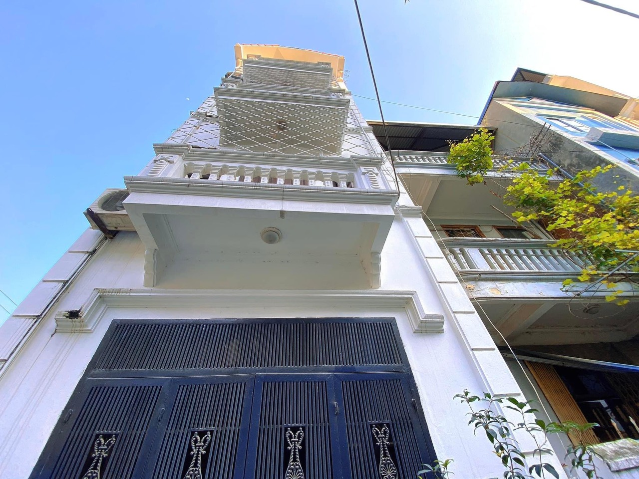 DUY NHẤT, NGÕ 38 XUÂN LA, TÂY HỒ- GARA-KD: 50M X5T, MT 4,2M, GIÁ 8,4 TỶ.