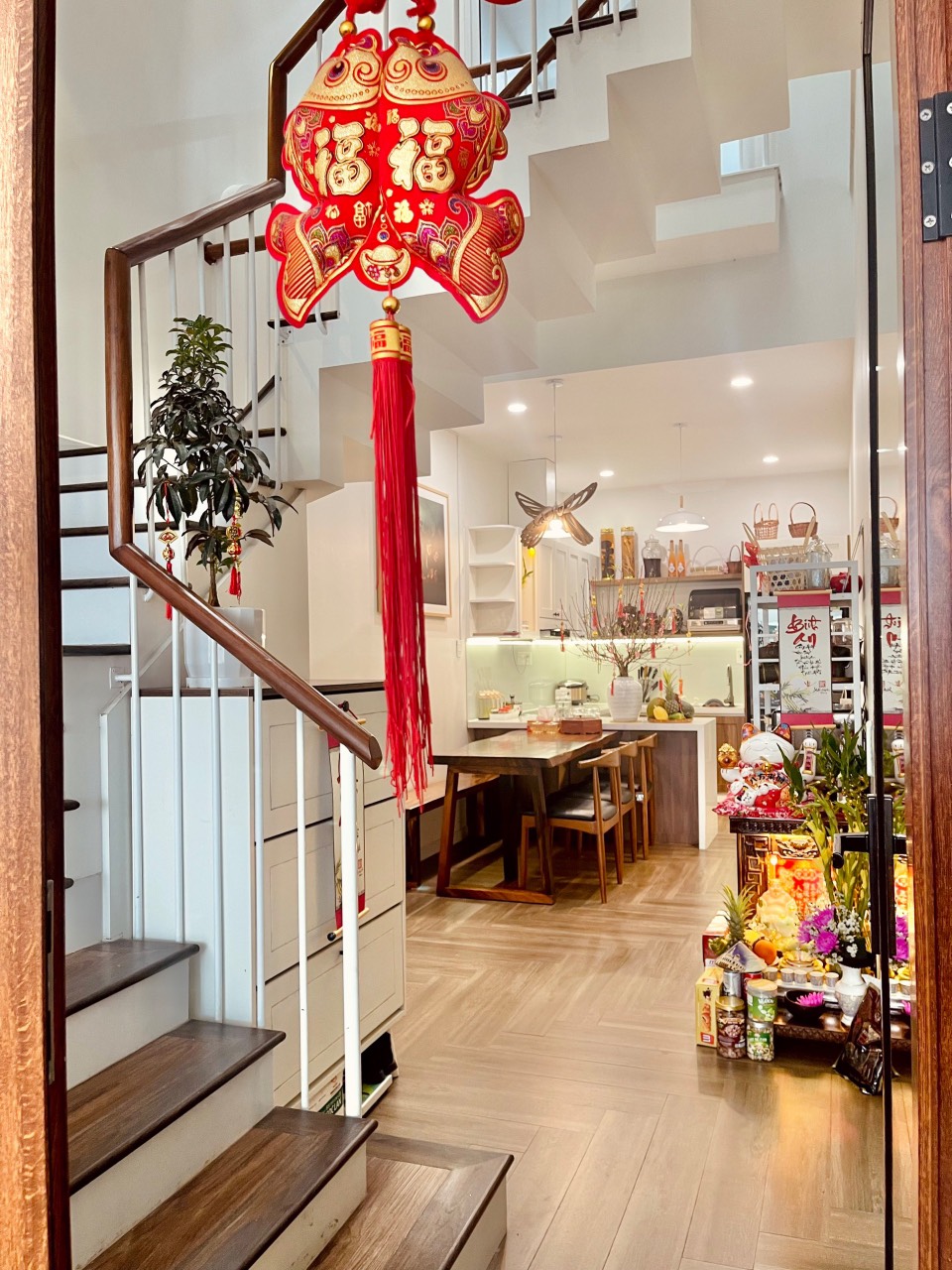 Bán nhà Nguyễn Văn Thoại, vừa ở vừa kinh doanh, 91m2, 3 tầng đẹp ở, chỉ 9 tỷ