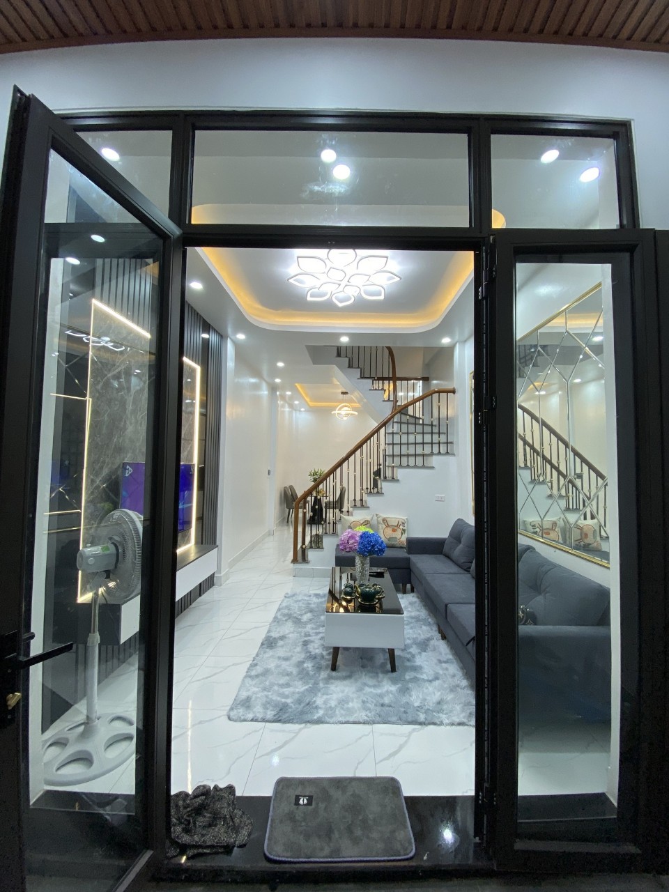 BÁN NHÀ QUANG TRUNG HÀ ĐÔNG 32M - 5 T - PL - OTO GẦN - Ở SƯỚNG - NHỈNH 3 TỶ.