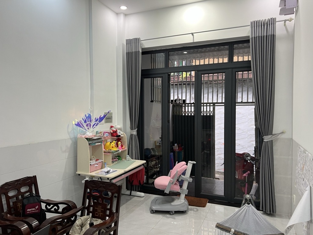 Cần bán gấp nhà mới đẹp Đặng Văn Bi 45m2 2Tầng Full Nội Thất hẻm nhựa 10m xe hơi 3.95 tỷ