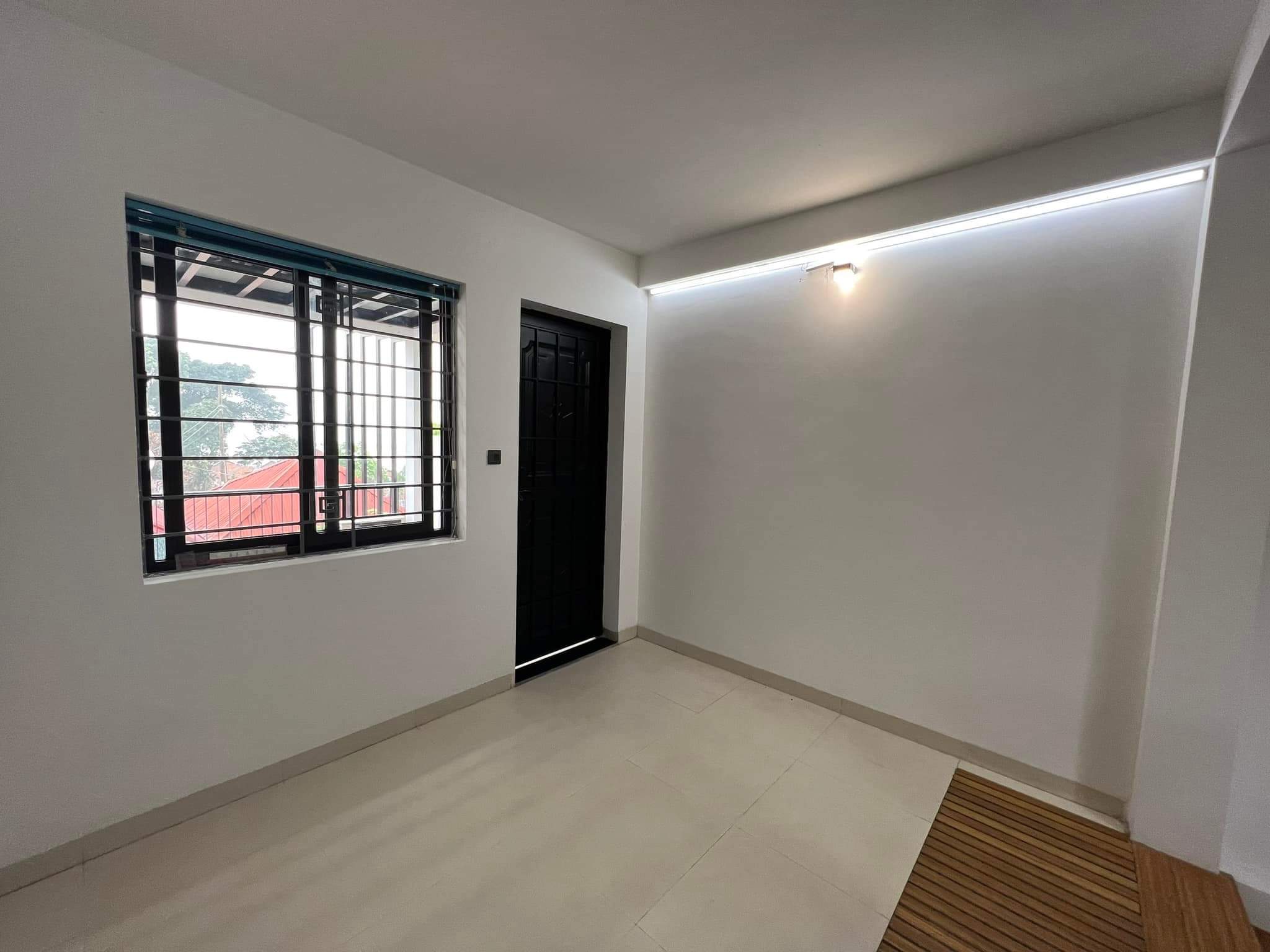 - Vị trí đẹp - Ngõ OTO Tránh - Kinh doan sầm uất tại Thụy Phương - Bắc Từ Liêm - Hà Nội.