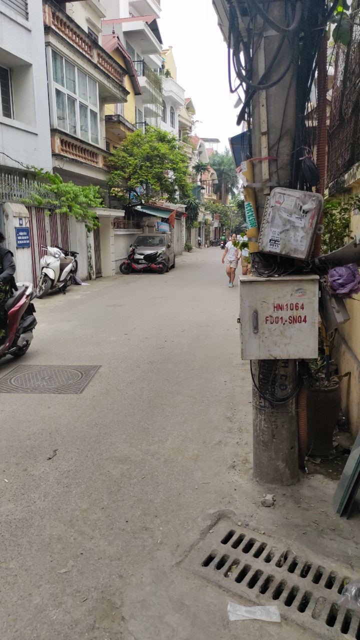 BÁN NHÀ MẶT NGÕ ĐƯỜNG LẠC LONG QUÂN, Q TÂY HỒ, DIỆN TÍCH 66M, MẶT TIỀN 5M.