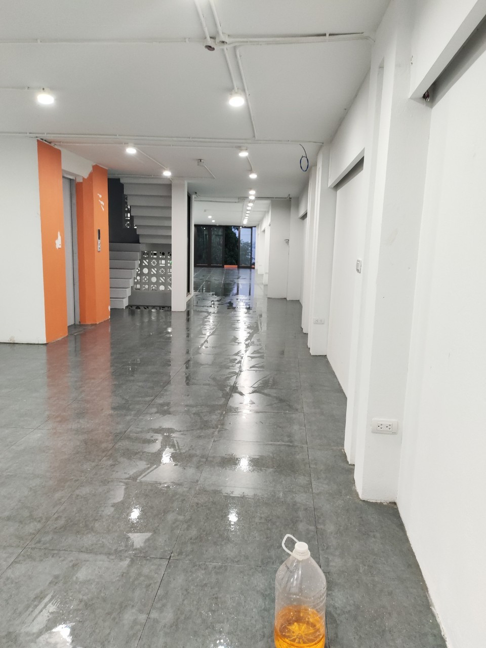 Cho thuê nhà mới chính chủ 80m2x4T, KD, VP, Nhà hàng, Đào Tấn-20Tr