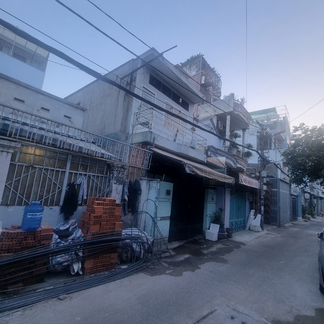 Bán nhà chính chủ Thoại Ngọc Hầu 4x16 trệt lầu hẻm 6m thông gần UB quận, CV Đầm Sen.