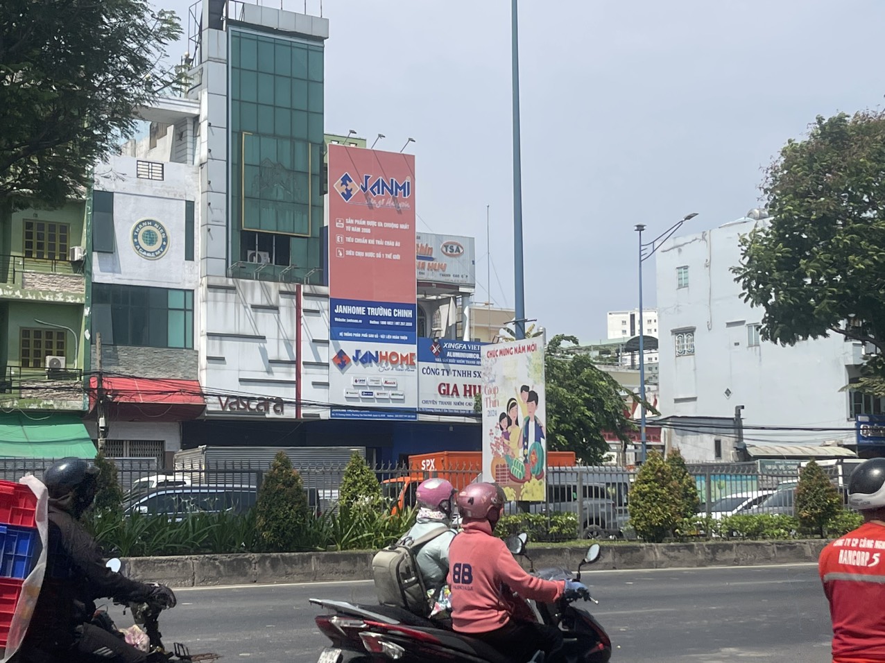 CẦN BÁN GẤP GIÁ CỰC RẺ CĂN NHÀ MT TRƯỜNG CHINH MÀ GIÁ CHỈ 250TR.M2