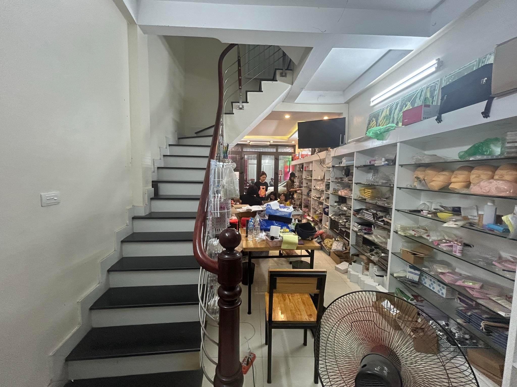 Bán nhà mặt phố Yên Hoà, Cầu Giấy, kinh doanh, vỉa hè, 50m2, 11.55 tỷ