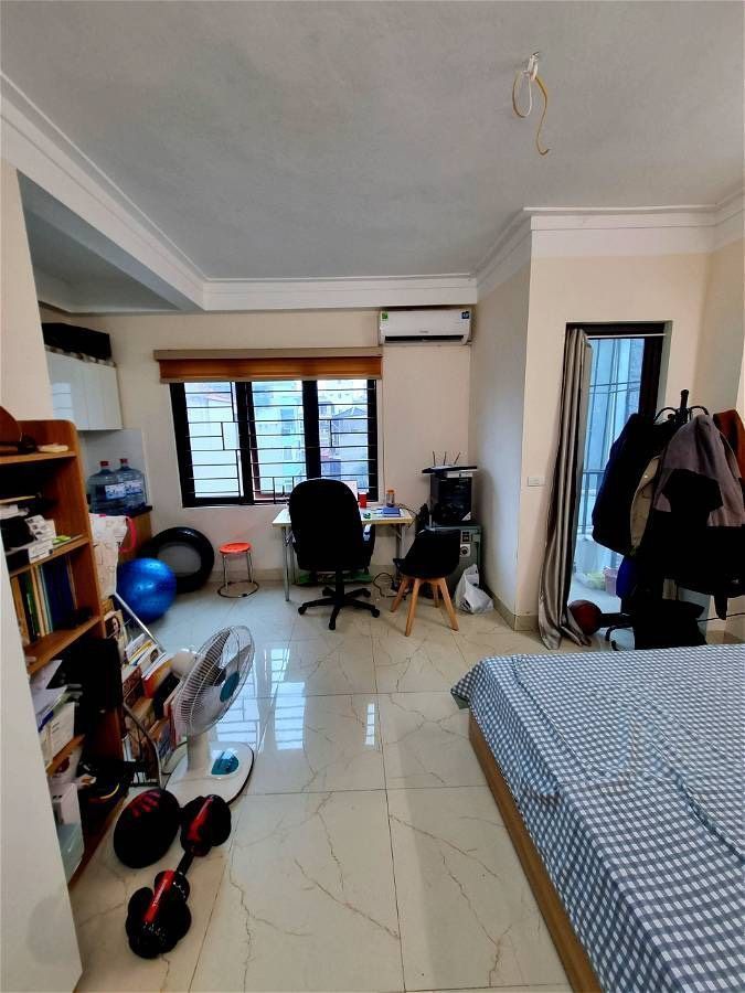 - Bán nhanh CCMN khu vực Tây Sơn, Đống Đa. Diện tích 55m2*7T, mặt tiền 5.5m, giá 11 tỷ.