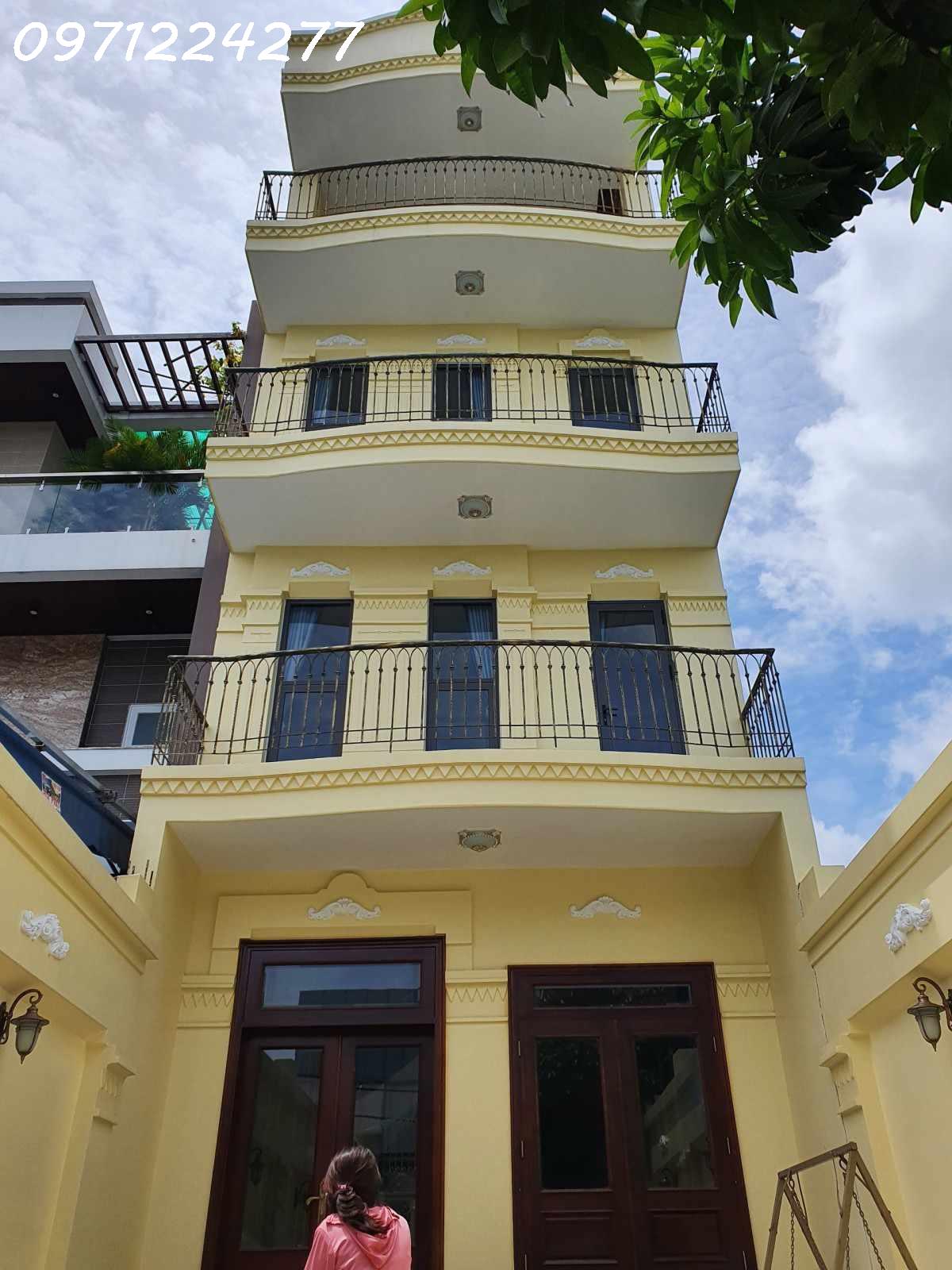 BÁN NHÀ ĐƯỜNG SỐ 8 - HIỆP BÌNH PHƯỚC - THỦ ĐỨC 114M2 ( 5 X 23 ) 4 TẦNG BTCT - XE HƠI NGỦ TRONG NHÀ