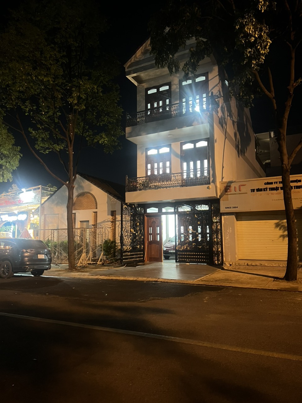 Bán Nhà mặt tiền, mới xây, dọn vào ở ngay,khu vực cán bộ MT đường D9, TP. Chánh Nghĩa, Tỉnh Bình Dương