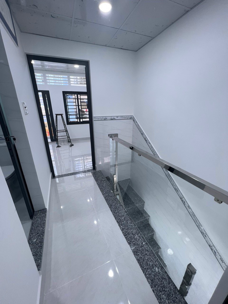 BÁN NHÀ LÃNH BINH THĂNG Q11 - 2 MẶT HXH 4M - SỔ VUÔNG A4 - 3.X TỶ