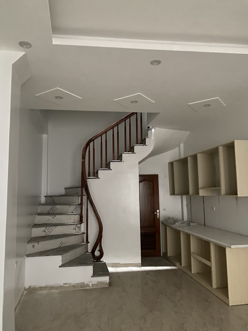 CHÍNH CHỦ BÁN NHÀ ĐÔNG QUAN, CẦU GIẤY MỚI XÂY THOÁNG MÁT - CÁCH PHỐ CHỈ 40M