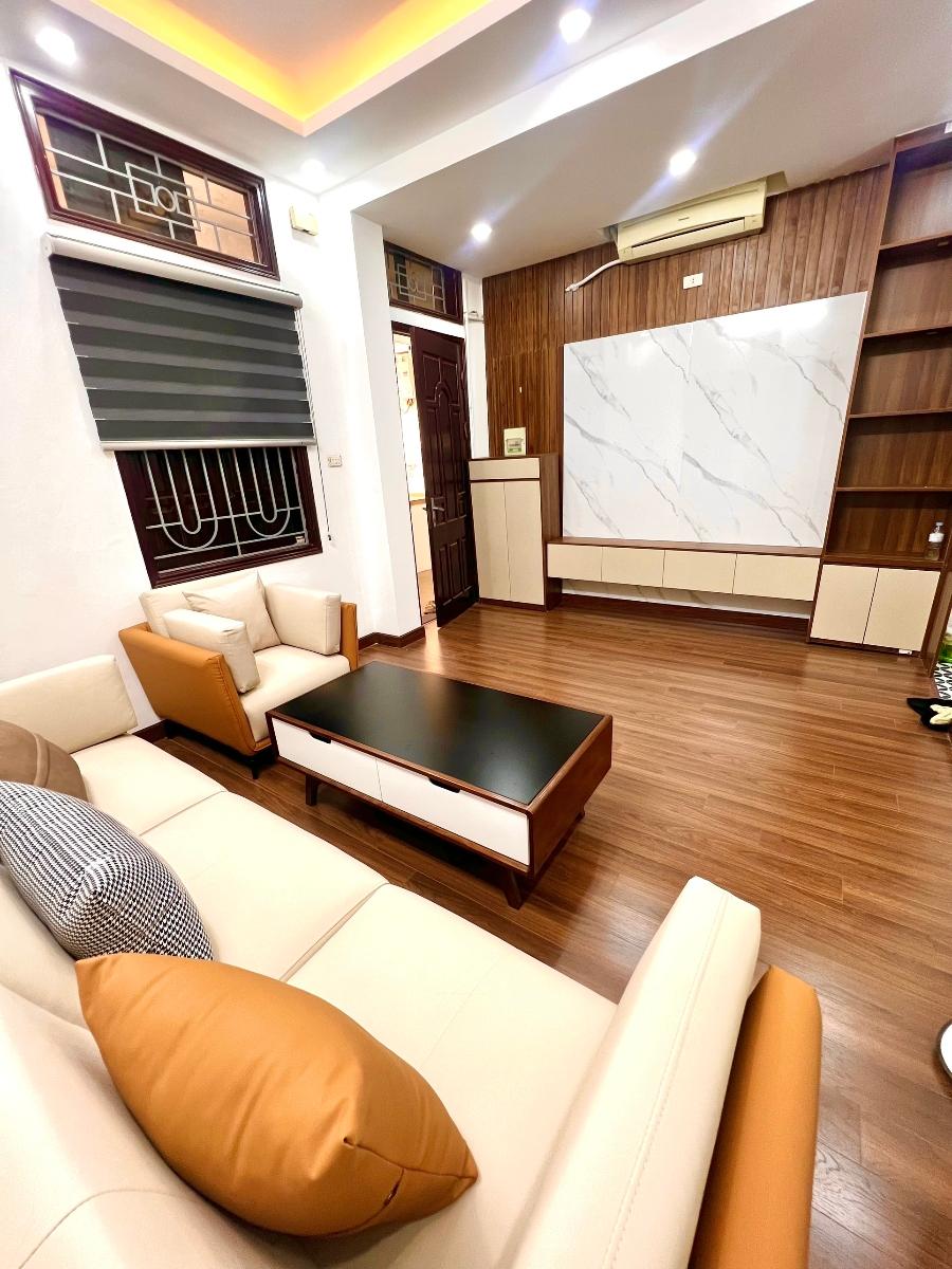 Cần bán tập thể Kĩ thuật quân sự, Hoàng Quốc Việt 70m2, 2pn riêng biệt, 2.68 tỷ