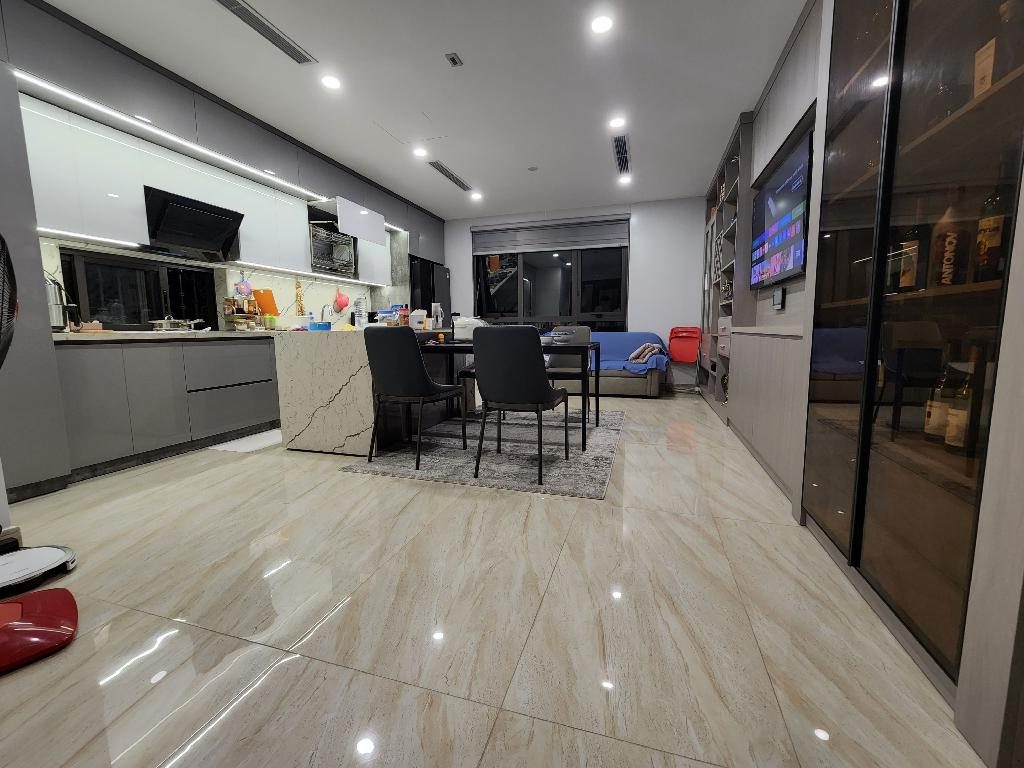 LẠC LONG QUÂN - NHÀ ĐẸP LONG LANH - NGÕ THÔNG Ô TÔ 7 CHỖ VÀO NHÀ - 45M2X6T - 10.5 TỶ