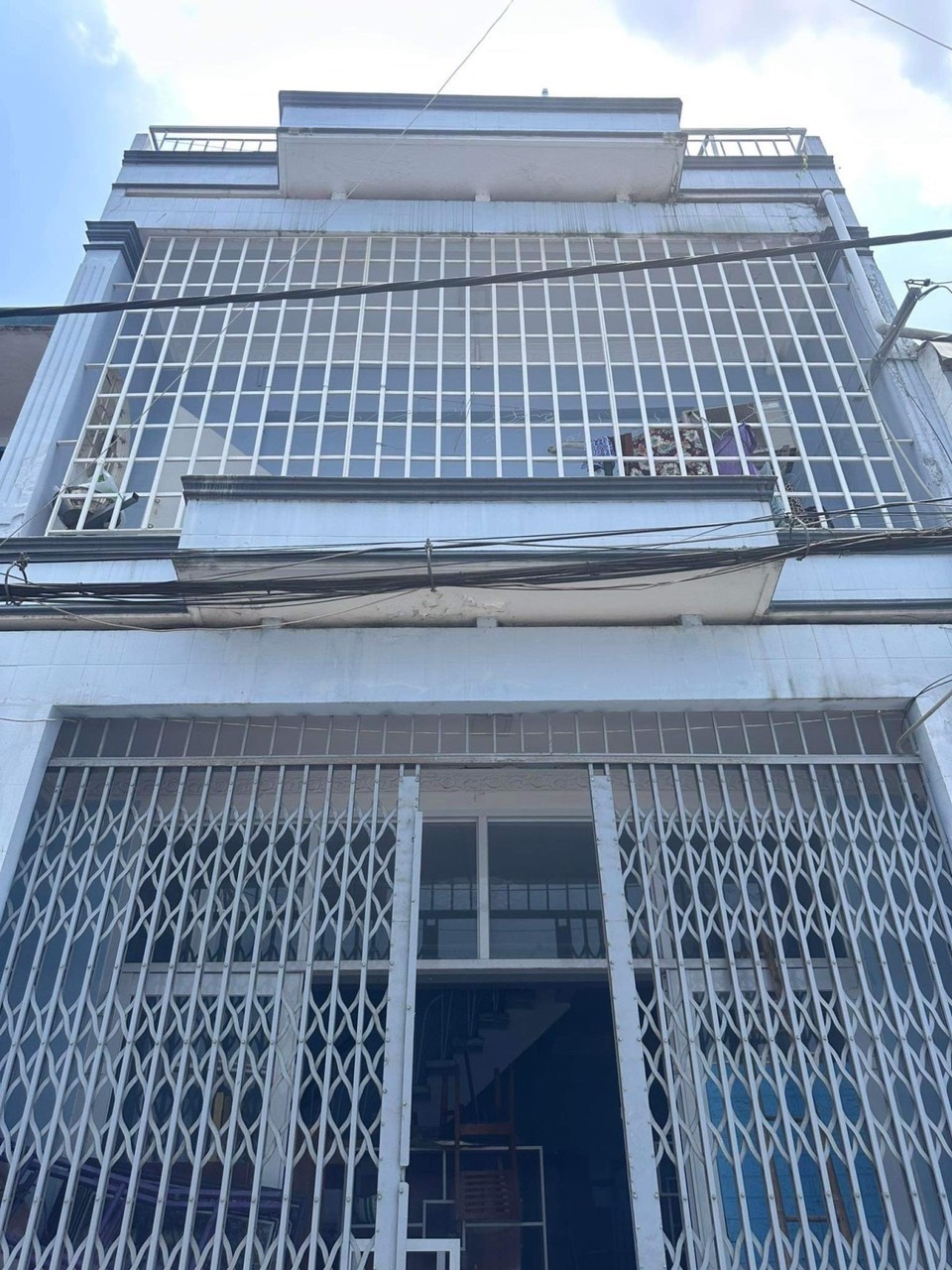 Bán nhà hẻm oto kế MT lũy Bán Bích quận Tân Phú 5 x 9- 3 tầng nhỉnh 5 tỷ TL