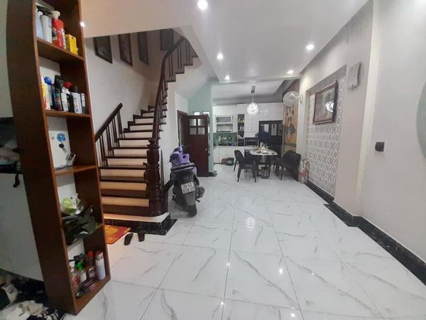 Bán Nhà Đống Đa - Hoàng Cầu Ngõ rộng oto tránh Kinh Doanh Nhà mới ở ngay DT 48/55m Giá 12,2 Tỷ