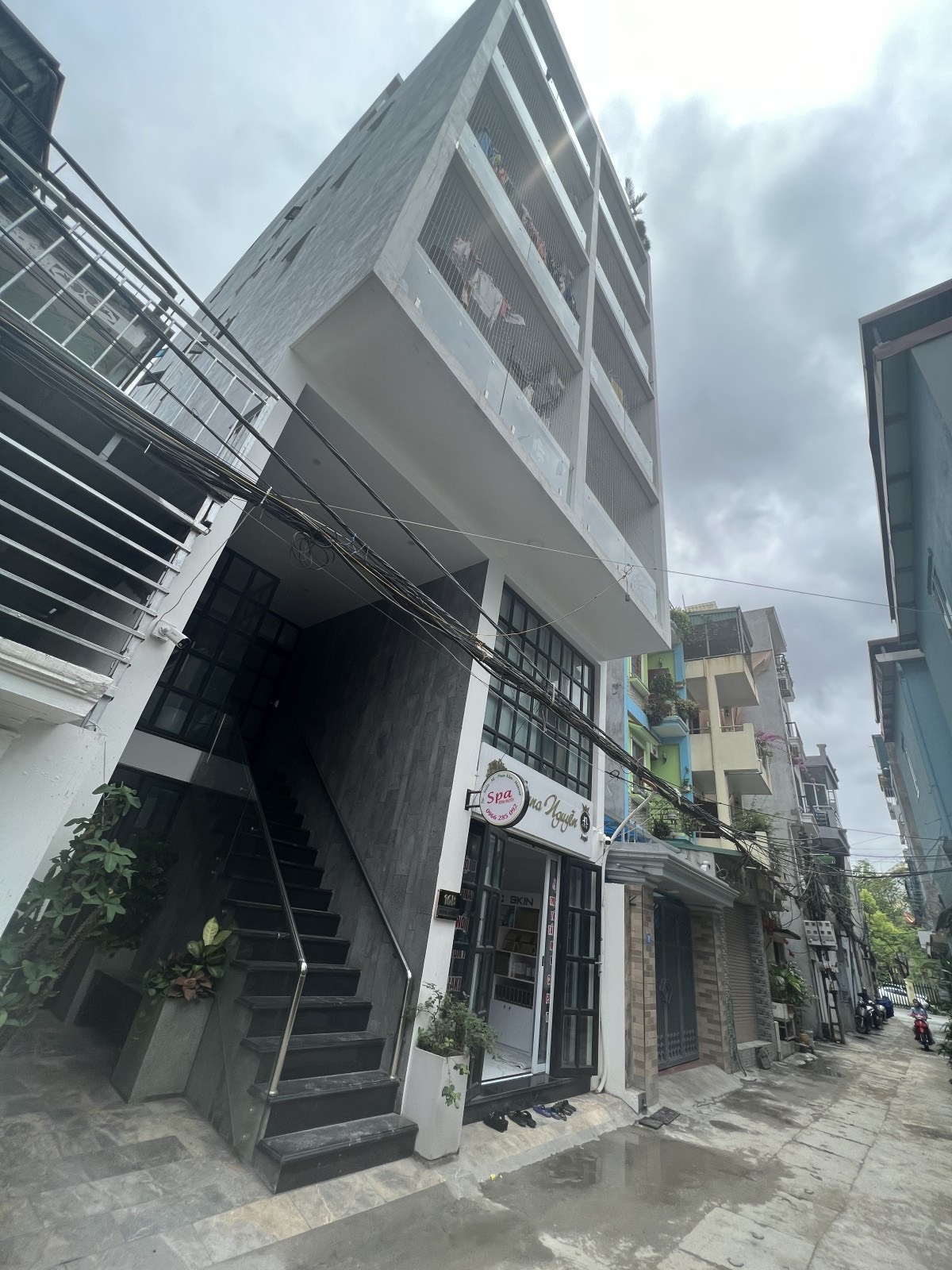 Bán ccmn phố Đại Từ, 99m2 x 8 tầng , 25 phòng , LH 0945676597