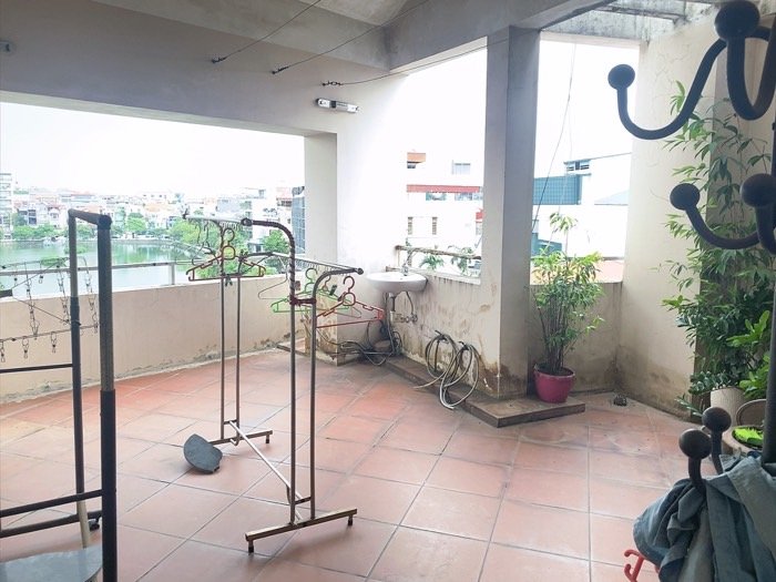 Nhà Phố Bồ Đề Mặt Hồ, Oto Tránh,Kinh Doanh Được DT 50m2x 5T Mt7.4m, Giá Chỉ 10,5 Tỷ