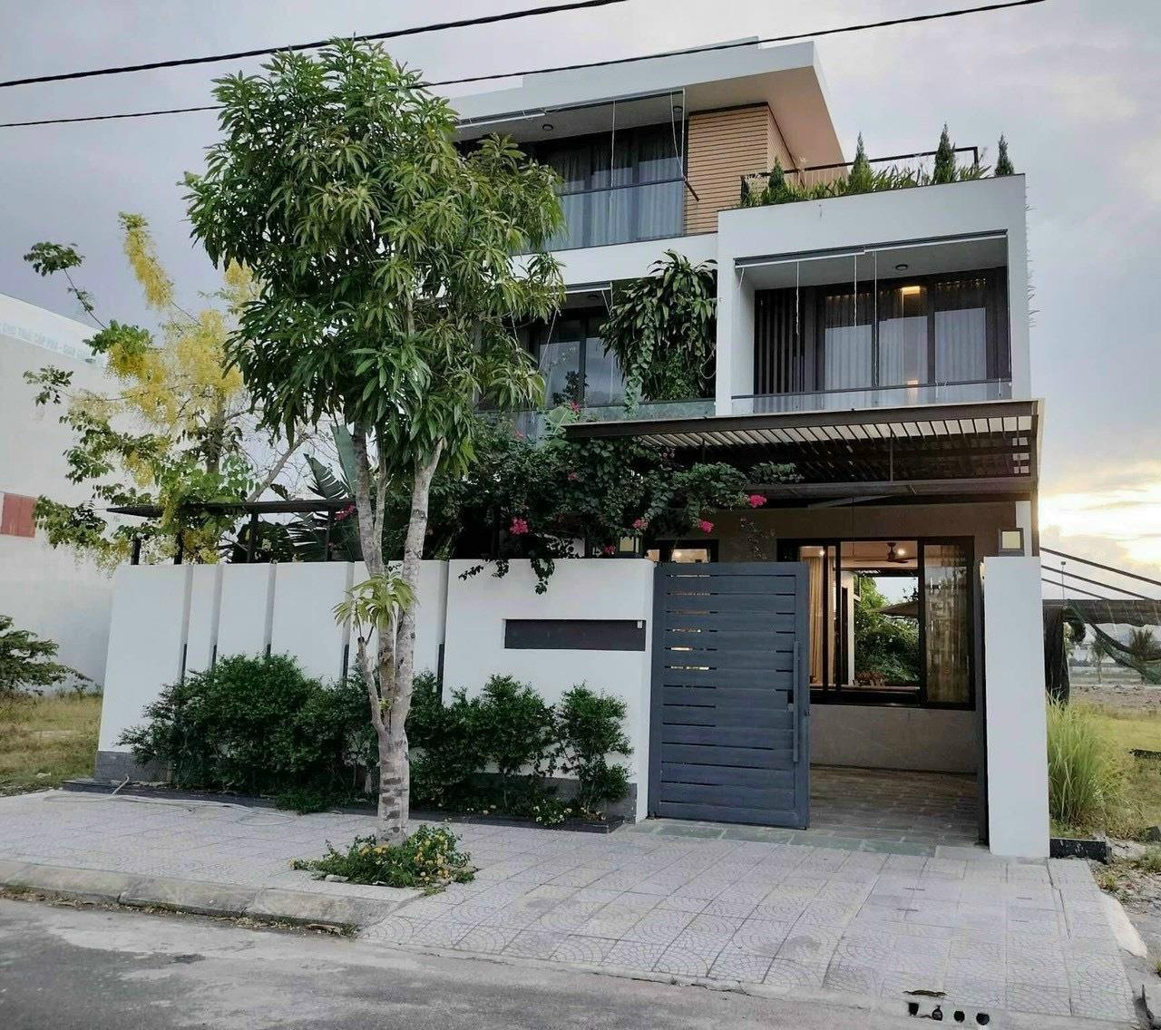 CĂN BIỆT THỰ 3 TẦNG VIEW SÔNG CỰC ĐẸP Mặt tiền Đồng Khoa , Nam Hoà Xuân, Hoa Quý, NHS , Đà Nẵng