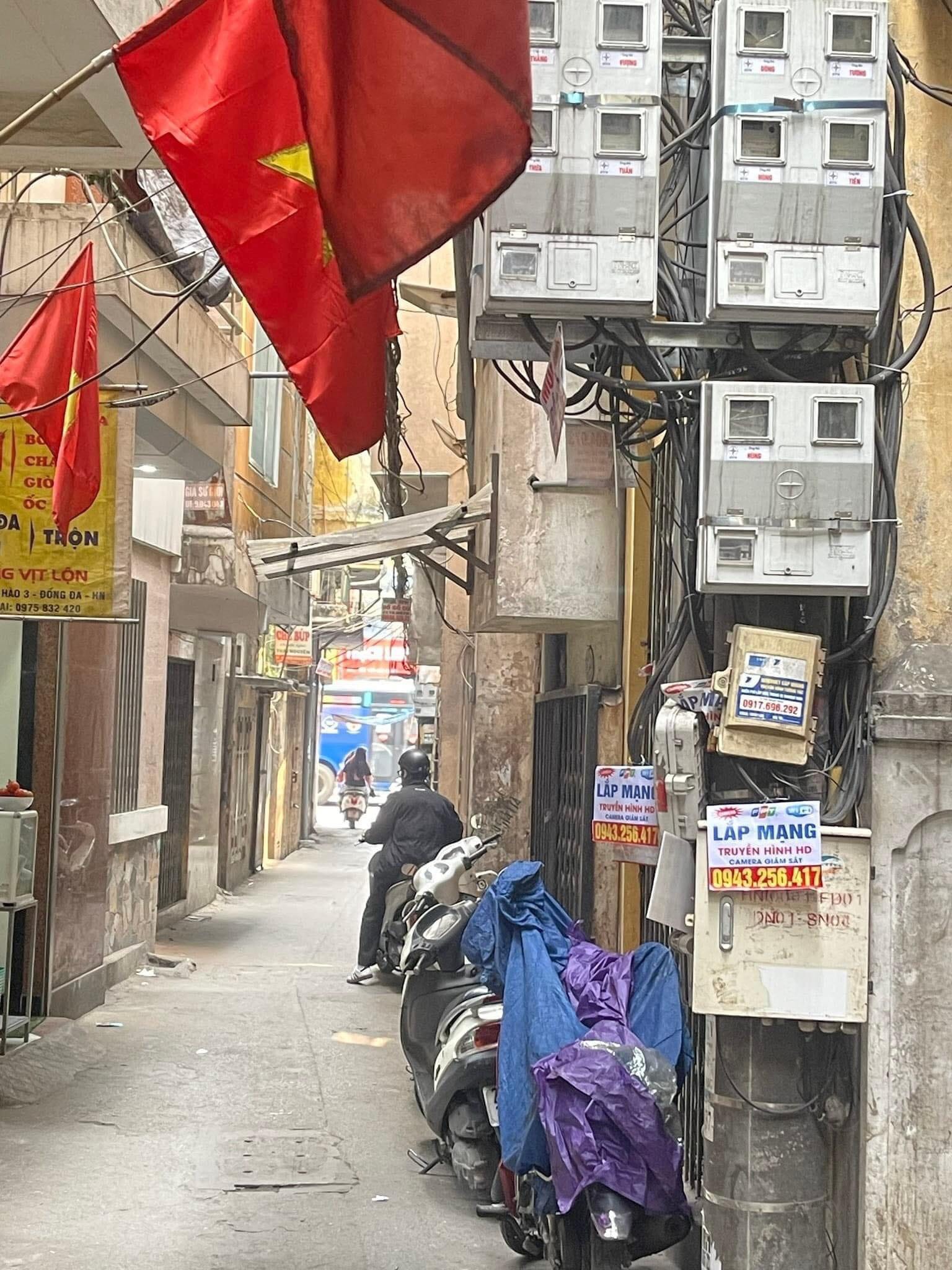 5 TẦNG MẶT NGÕ THỊNH HÀO, ĐỐNG ĐA, 30M(T2:35M), MT 3,3M, KINH DOANH,30M RA PHỐ,GIÁ 4,8TỶ