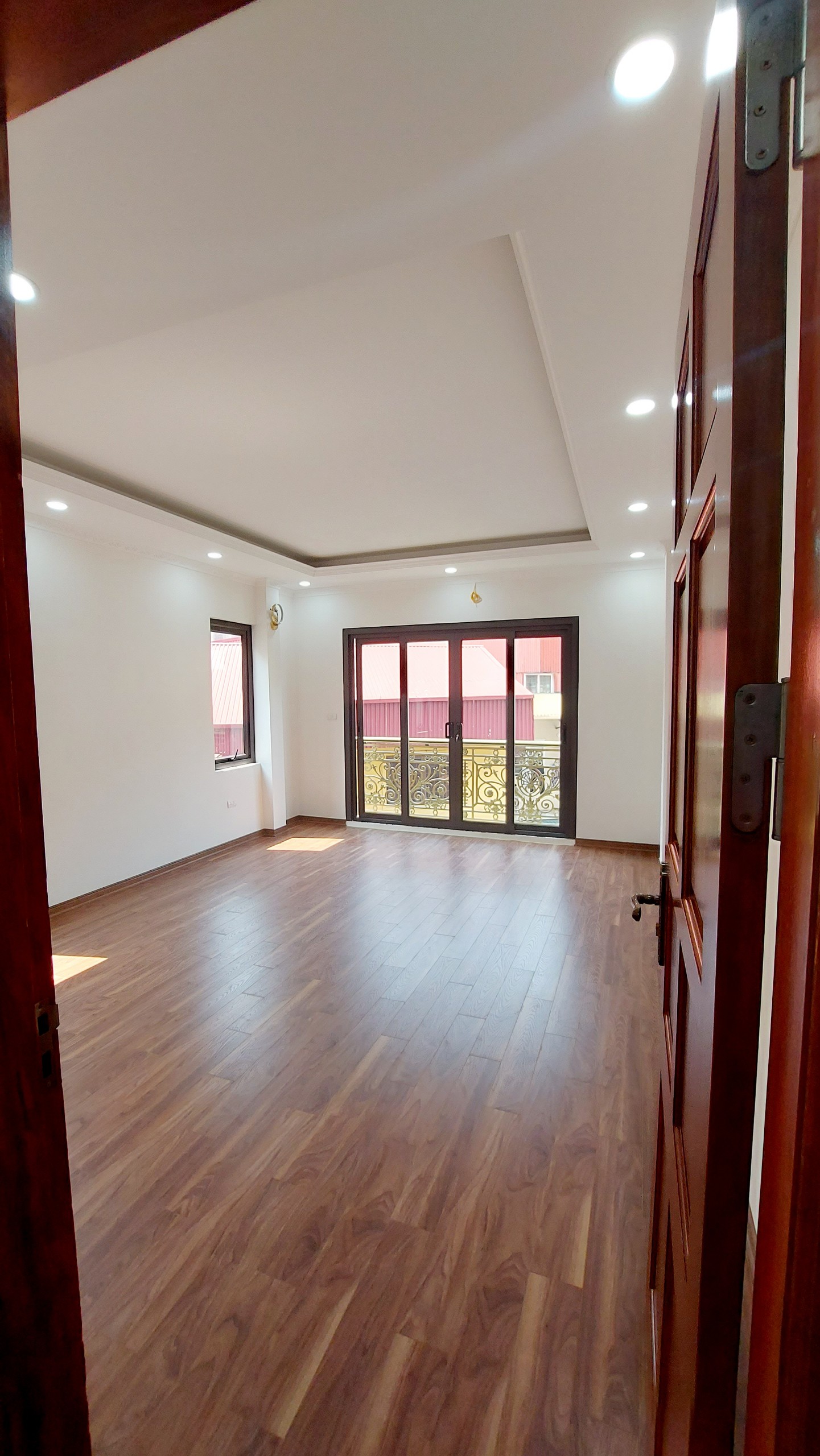 Bán nhà Đền Lừ 65m 6 tầng mặt tiền 5m ô tô tránh KD đỉnh giá 23 tỷ