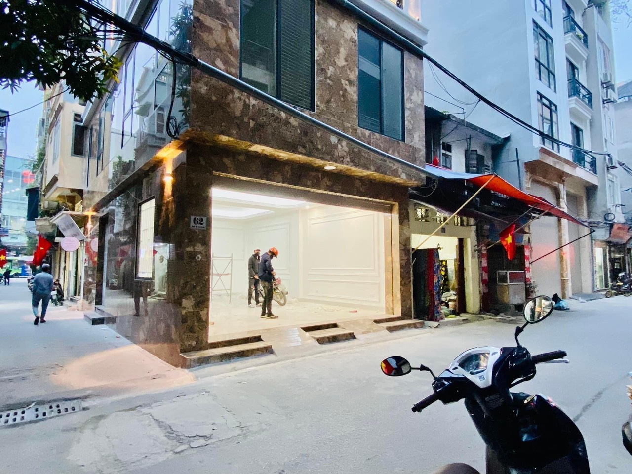 TÒA 7 TẦNG LÔ GÓC THANG MÁY PHỐ CÁT LINH,ĐĐ, 60M(T2:70M), MT 5,4M, OTO TRÁNH, CHÀO 29,9TỶ