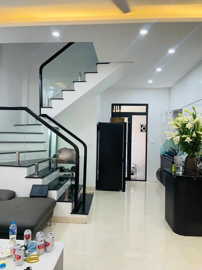 Tuyệt phẩm Đống Đa ! Nhà đẹp mới, 2 mặt thoáng, DT 34m* 5T.