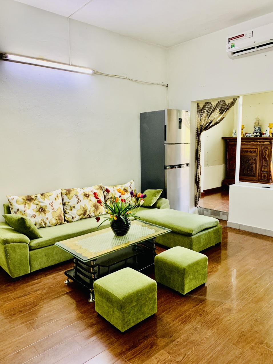 Chính chủ cho thuê nhà tập thể Bưu Điện số 60 ngõ Thổ Quan, phố Khâm Thiên, Q Đống Đa, Hà Nội.