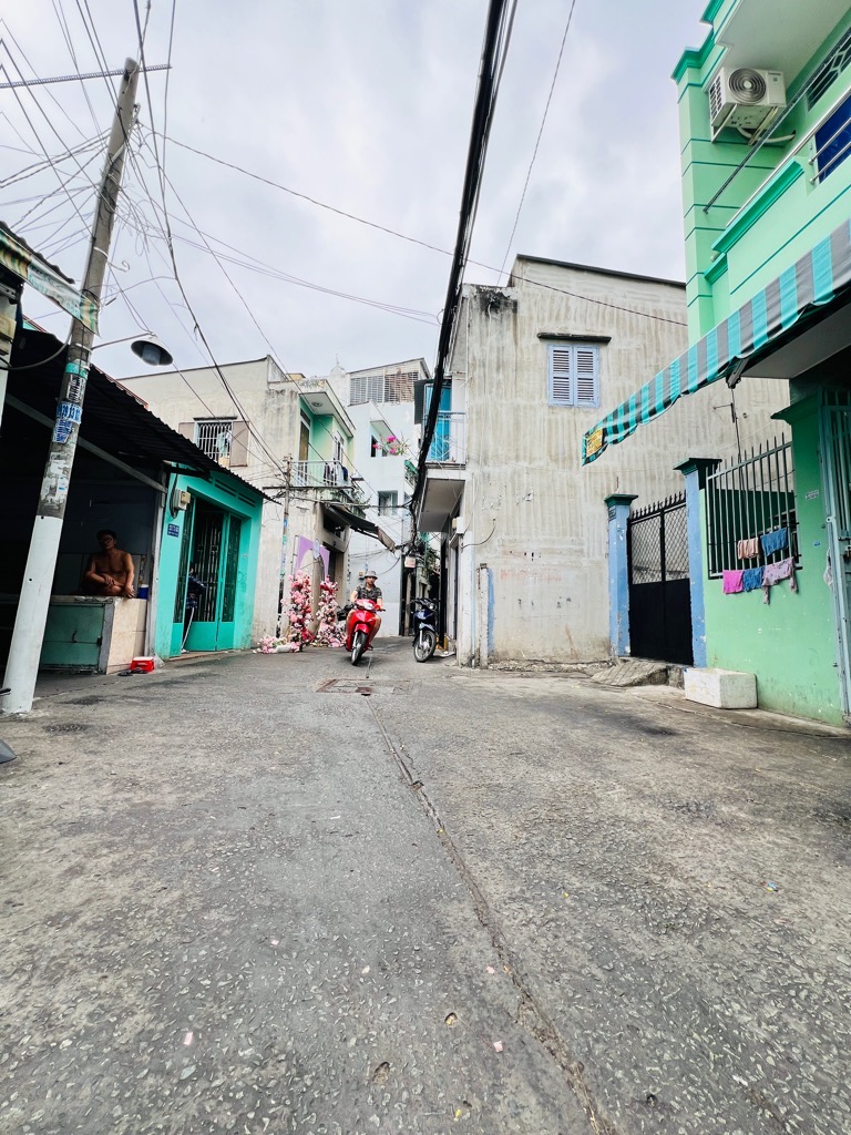 Bán Nhà Bình Tiên, Phường 8, Quận 6.DT 46m2 x 2 tầng (4 x 11.5).Giá 4.55 tỷ TL.