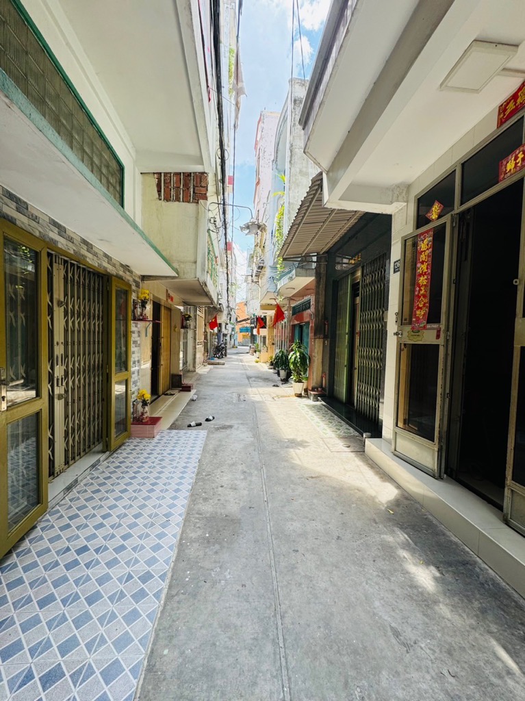 Bán Nhà Hậu Giang, Phường 6, Quận 6. DT 32m2 x 3 tầng (3.6 x 8). Giá 5.1 Tỷ TL.