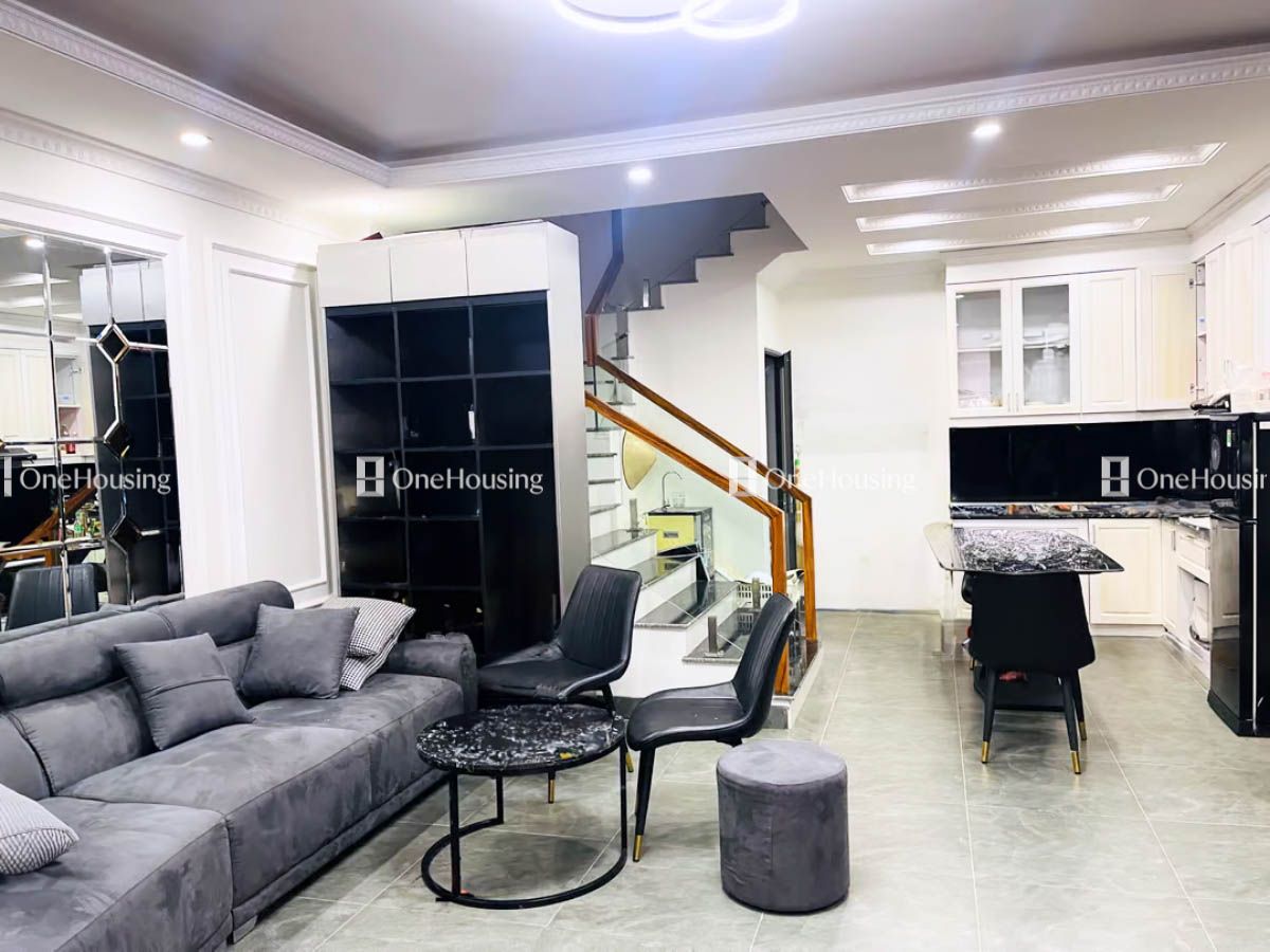 Nhà Mặt Ngõ Lò Đúc Gần Bờ Hồ 5 tỷ, Mặt Tiền Rộng 3,5m , diện tích 40m² x 4 tầng