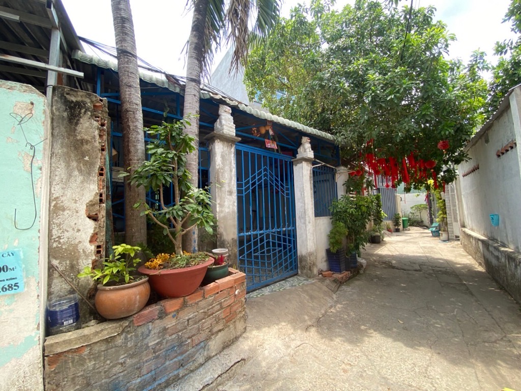 Bán Nhà Hẻm Xe Hơi, Phường Long Thạnh Mỹ, Quận 9 DT 75m2 (5 x 15), Chỉ 3.1 tỷ TL.